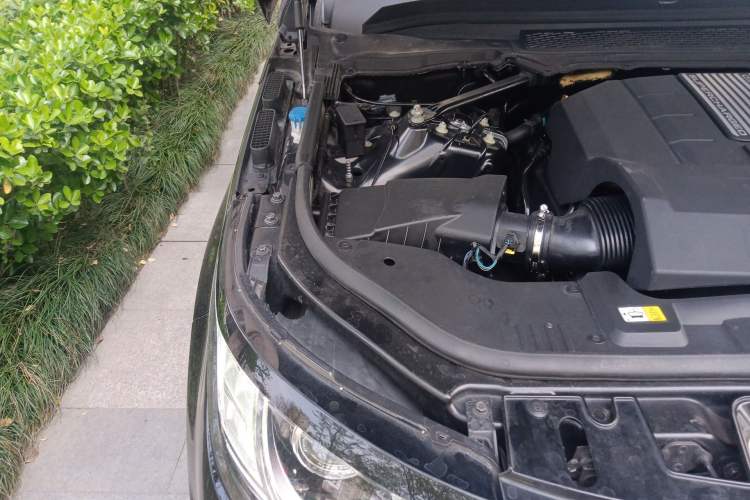 Used Land Rover Range Sport  Engine Bay Right