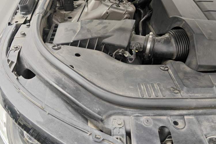 Used Land Rover Range Sport 2015 3.0 SC V6 HSE DYNAMIC Engine Bay Right