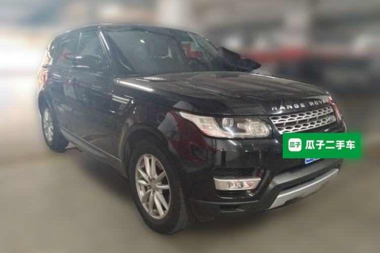 Used Land Rover Range Sport 2015 3.0 V6 HSE Gasoline – Middle East Version Front Right 45 Deg