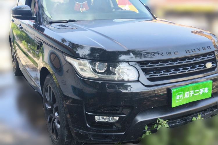 Used Land Rover Range Sport 2015 3.0 SC V6 HSE Front Right 45 Deg