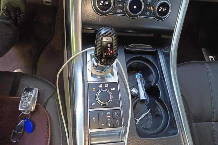 Used Land Rover Range Sport 2015 3.0 SDV6 HSE Gear Lever
