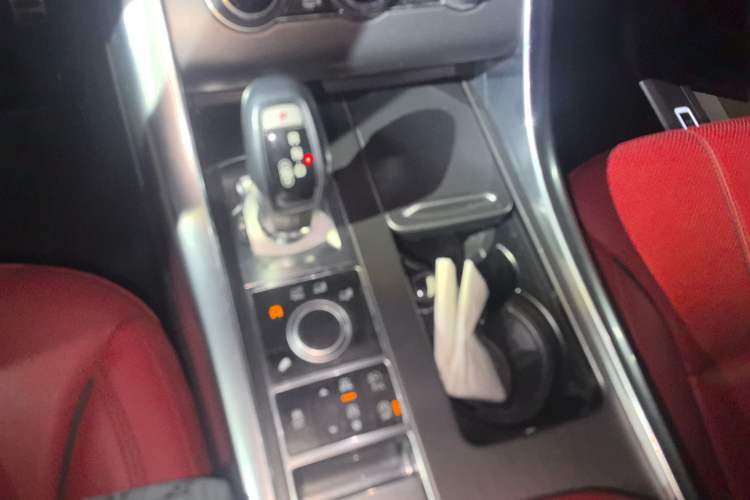 Used Land Rover Range Sport 2015 3.0 SC V6 HSE DYNAMIC Gear Lever