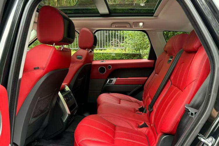 Used Land Rover Range Sport 2015 3.0 SC V6 HSE DYNAMIC Interior 3