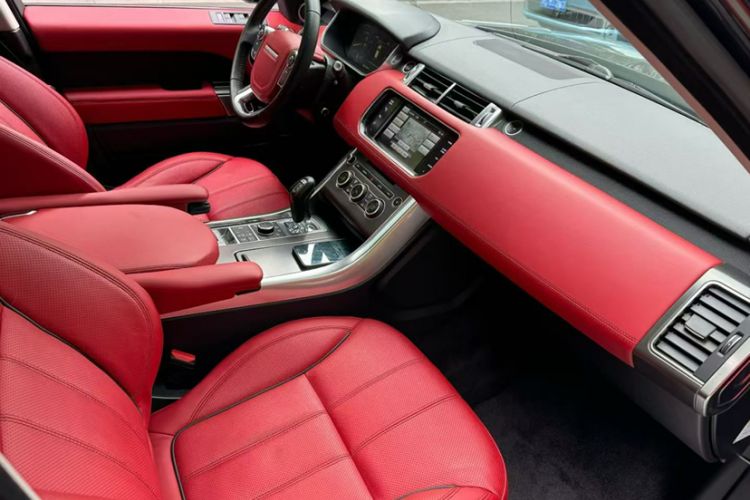 Used Land Rover Range Sport 2015 3.0 SC V6 HSE DYNAMIC Interior 4