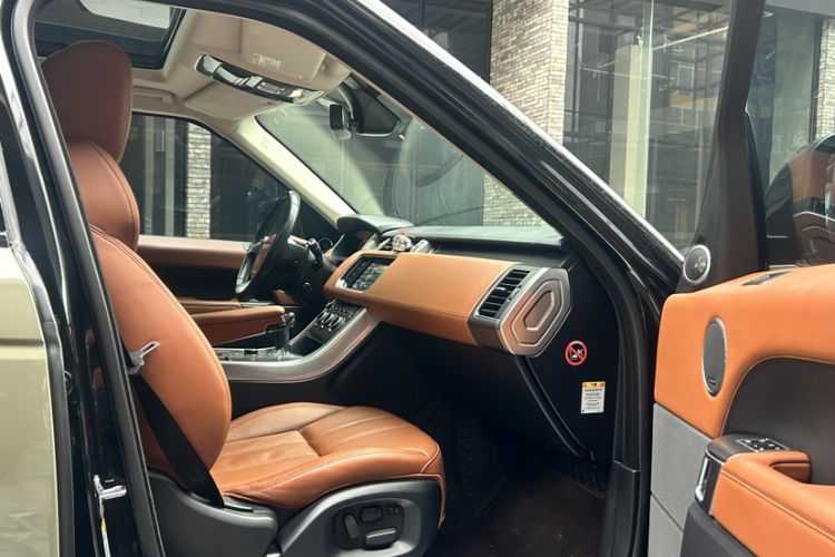 Used Land Rover Range Sport 2015 3.0 SC V6 HSE DYNAMIC Interior 6