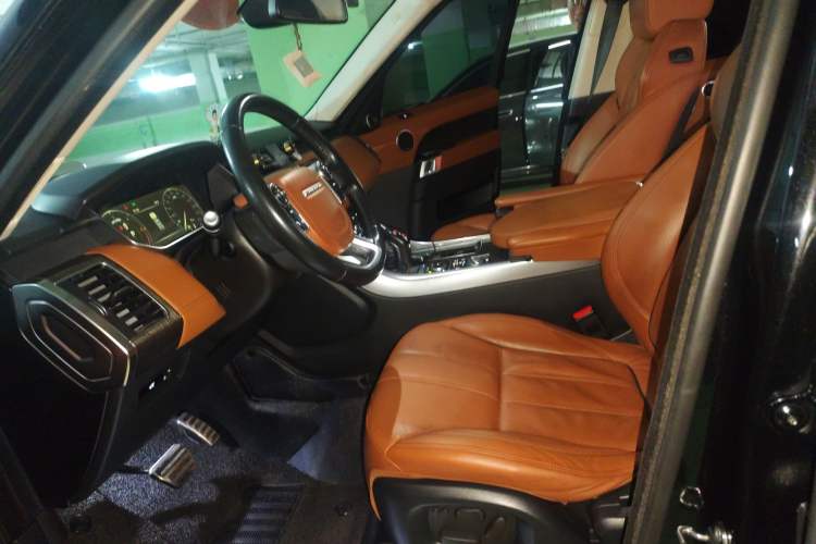 Used Land Rover Range Sport 2015 3.0 SDV6 HSE DYNAMIC Left Front Seat
