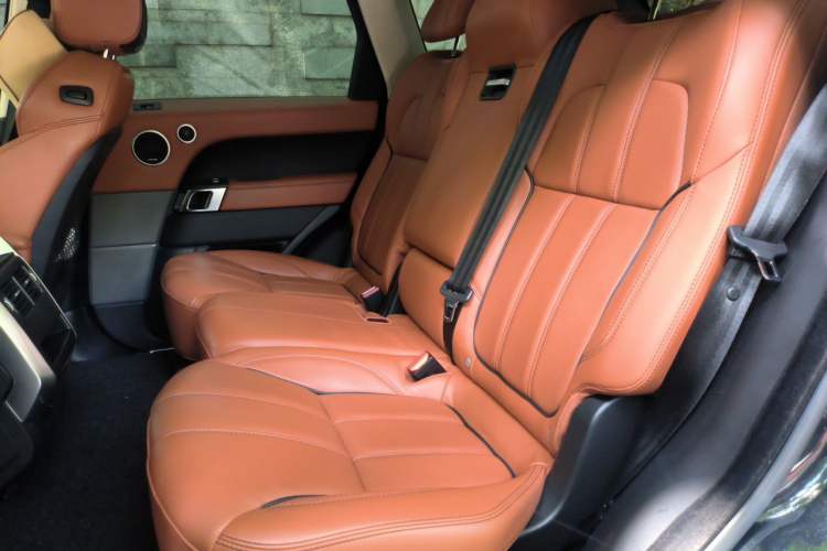 Used Land Rover Range Sport 2015 3.0 SC V6 HSE DYNAMIC Left Rear Seat