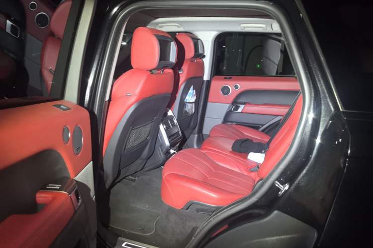 Used Land Rover Range Sport 2015 3.0 SC V6 HSE DYNAMIC Left Rear Seat