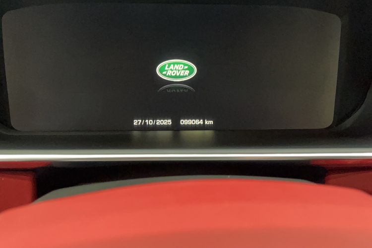 Used Land Rover Range Sport 2015 3.0 SC V6 HSE DYNAMIC Odometer Close Up