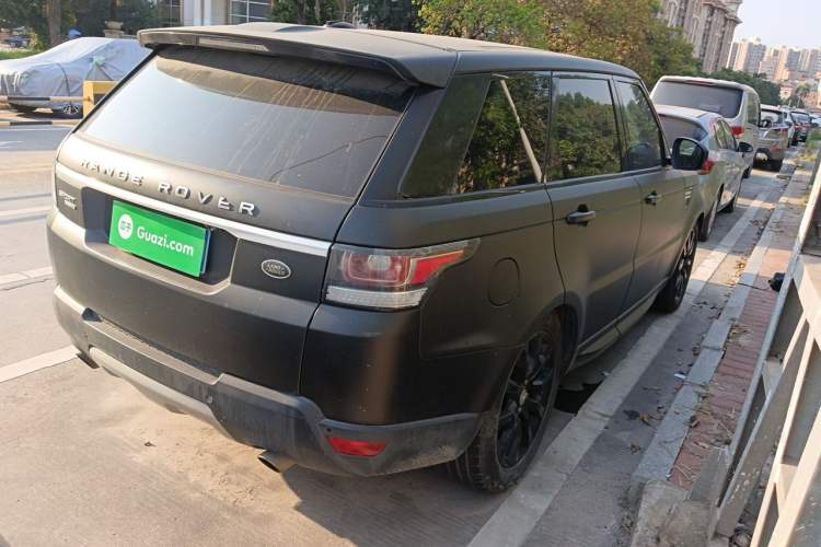 Used Land Rover Range Sport 2015 3.0 SC V6 HSE Rear Right 45 Deg