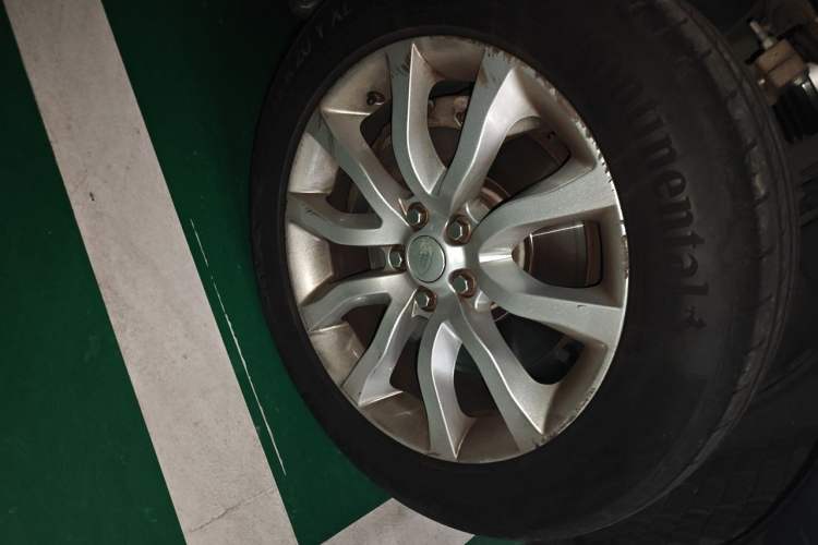 Used Land Rover Range Sport 2015 3.0 SDV6 HSE Right Front Wheel Hub
