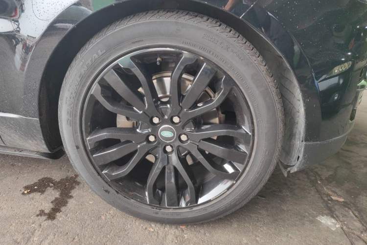 Used Land Rover Range Sport 2015 3.0 SC V6 HSE DYNAMIC Right Front Wheel Hub