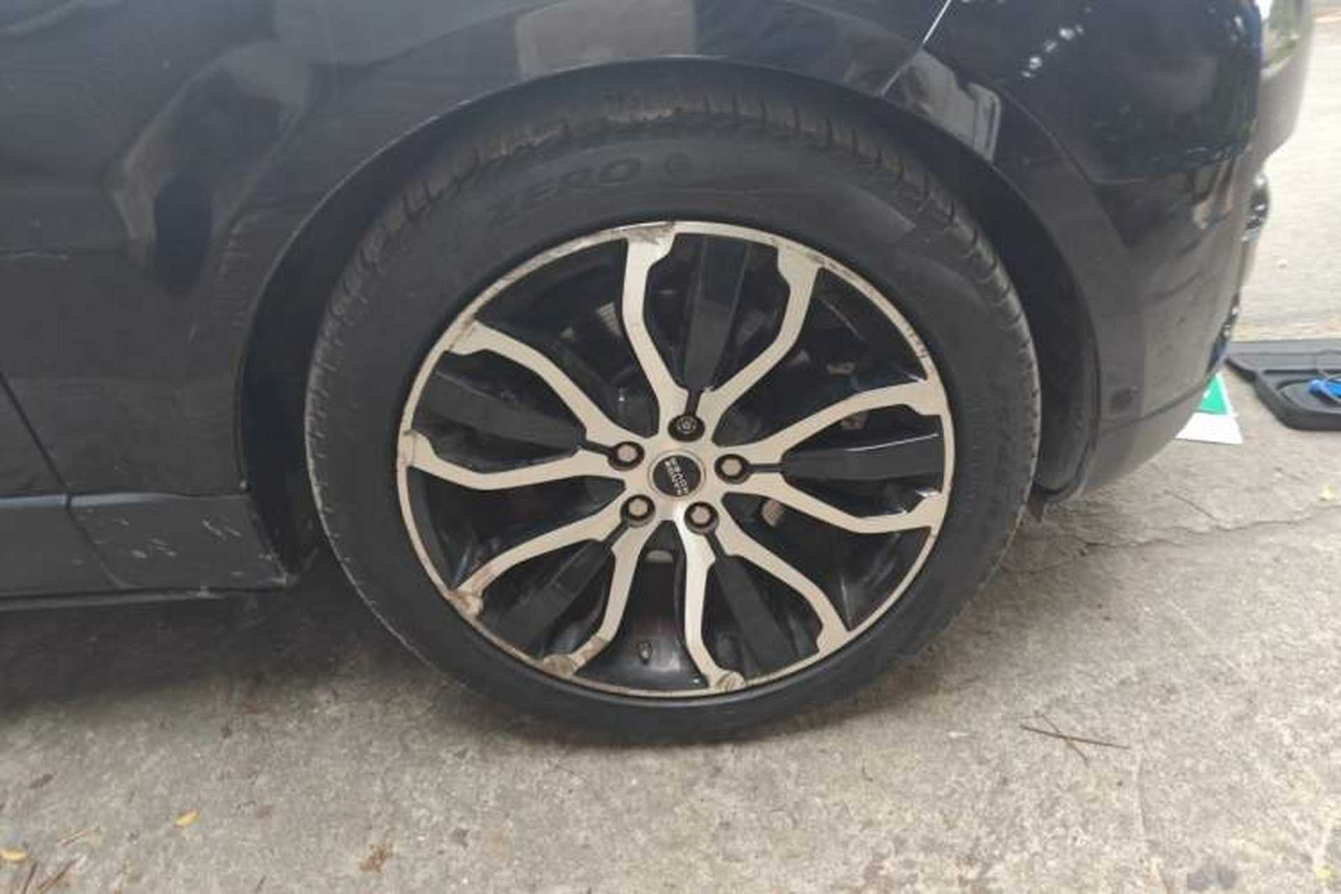 Used Land Rover Range Sport  Right Front Wheel Hub