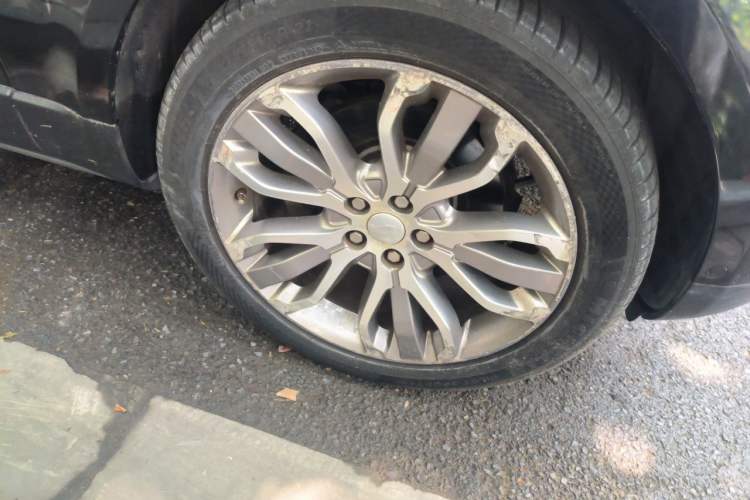 Used Land Rover Range Sport 2015 3.0 SC V6 HSE DYNAMIC Right Front Wheel Hub