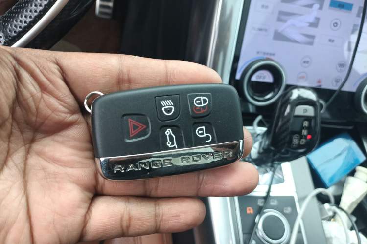 Used Land Rover Range Sport 2015 3.0 SDV6 HSE DYNAMIC Vehicle Key