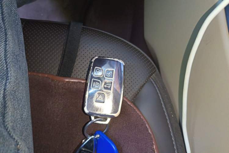 Used Land Rover Range Sport 2015 3.0 SDV6 HSE Vehicle Key