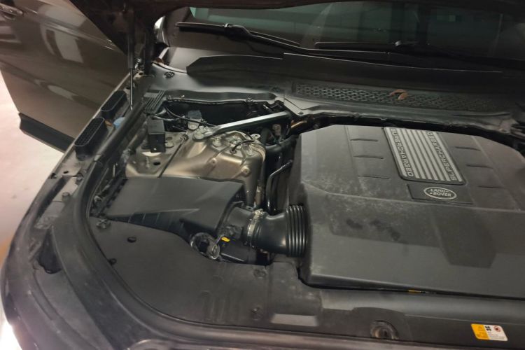Used Land Rover Range Sport 2015 3.0 SC V6 HSE DYNAMIC Engine Bay Right