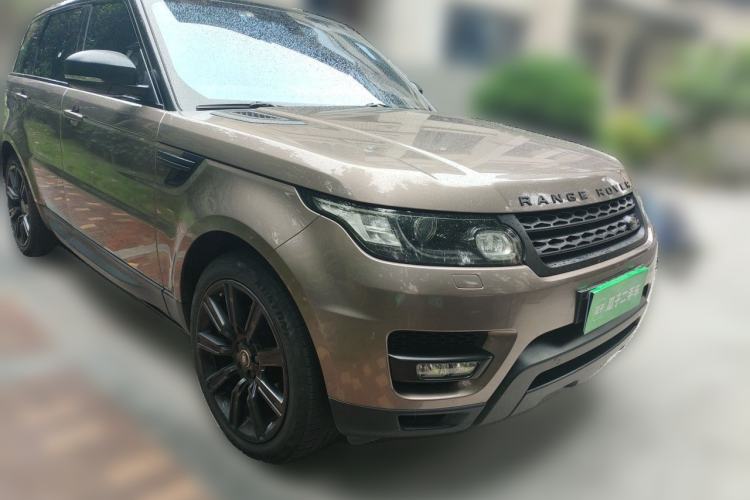 Used Land Rover Range Sport  Front Right 45 Deg