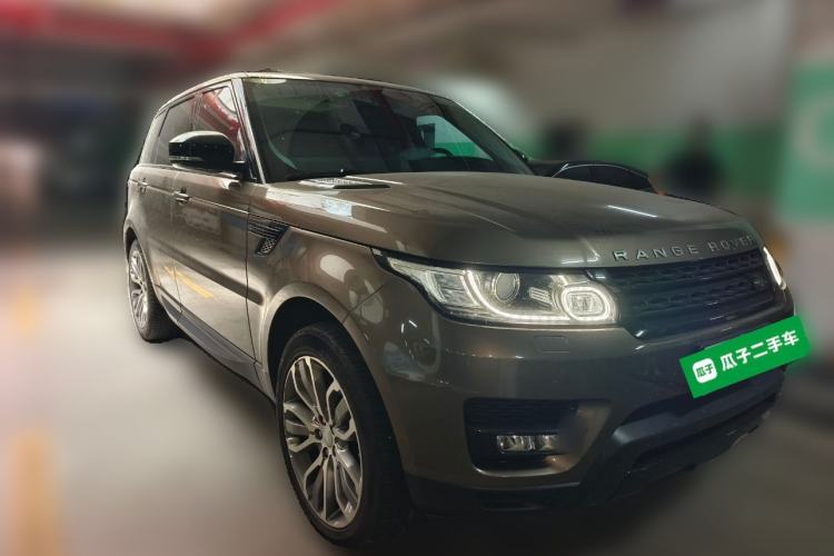 Used Land Rover Range Sport 2015 3.0 SC V6 HSE DYNAMIC Front Right 45 Deg