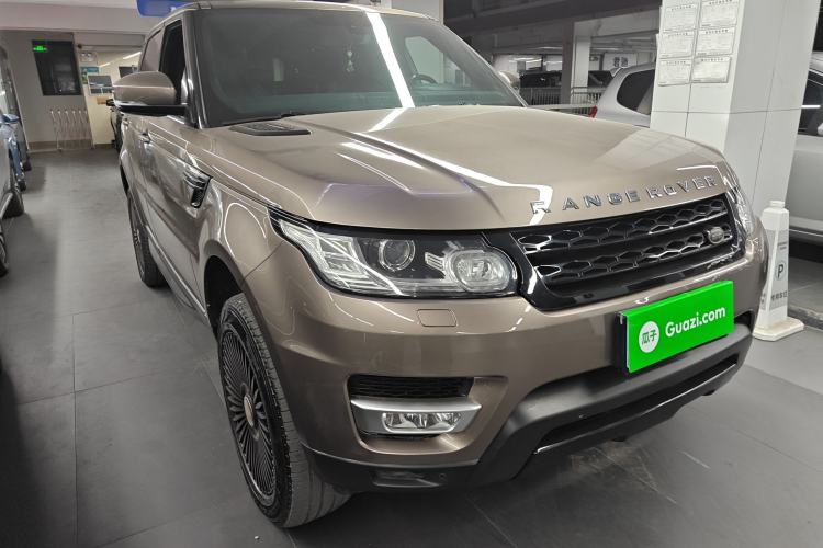 Used Land Rover Range Sport 2015 3.0 SC V6 HSE Front Right 45 Deg