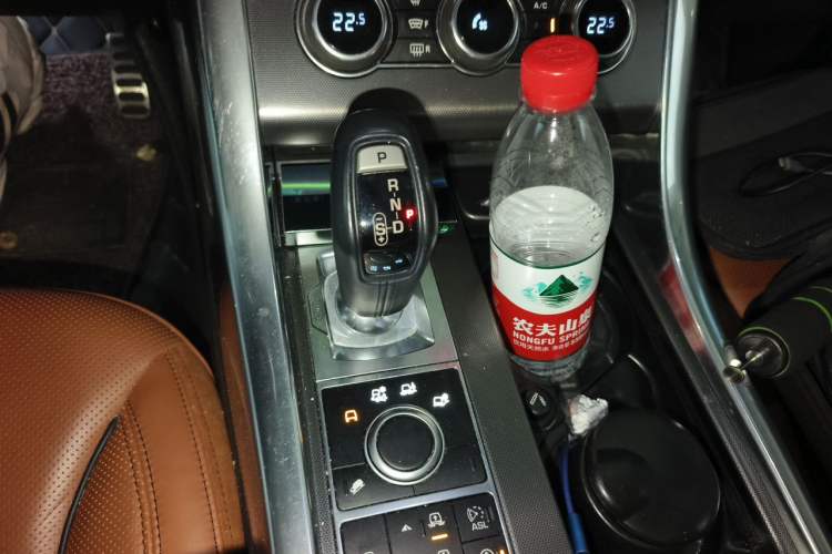 Used Land Rover Range Sport 2015 3.0 SC V6 HSE DYNAMIC Gear Lever