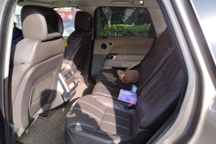 Used Land Rover Range Sport 2015 3.0 SDV6 HSE Left Rear Seat