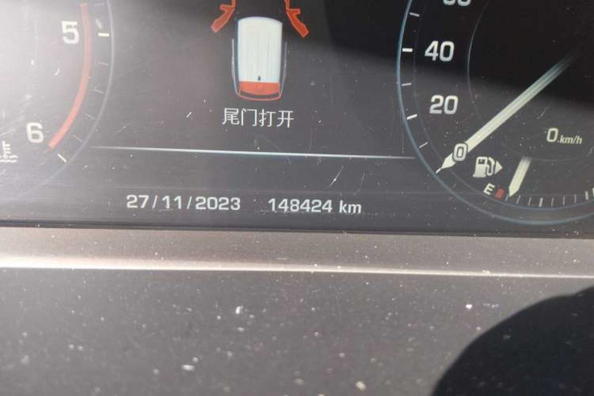 Used Land Rover Range Sport 2015 3.0 SDV6 HSE Odometer Close Up