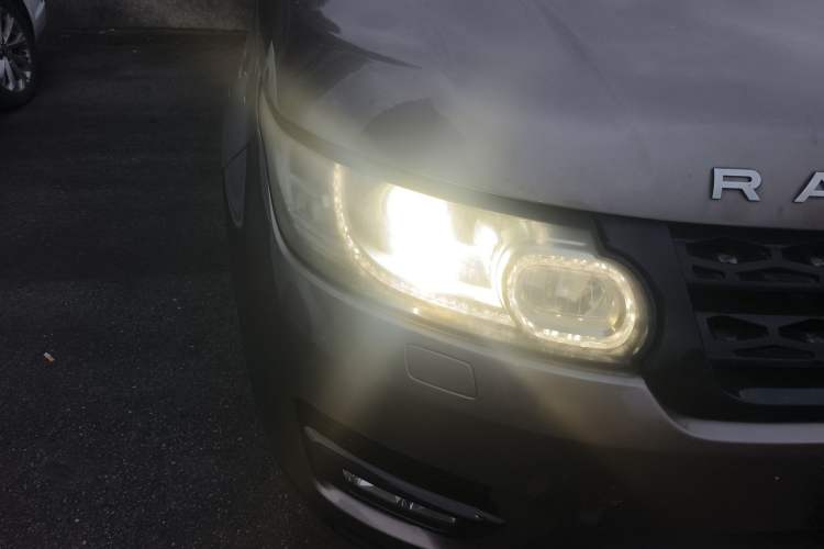 Used Land Rover Range Sport 2015 3.0 SC V6 HSE Right Front Headlight