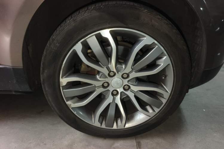 Used Land Rover Range Sport 2015 3.0 SC V6 HSE DYNAMIC Right Front Wheel Hub
