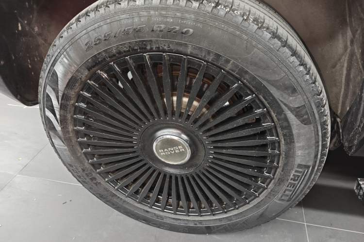 Used Land Rover Range Sport 2015 3.0 SC V6 HSE Right Rear Wheel Hub