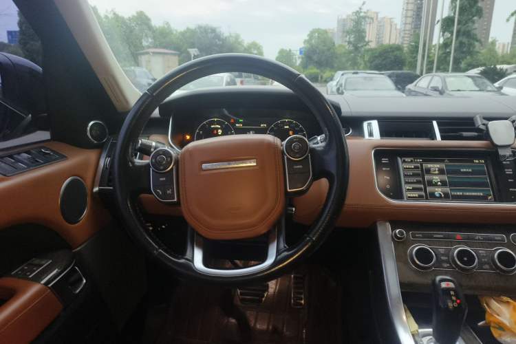 Used Land Rover Range Sport 2015 3.0 SC V6 HSE Steering Wheel