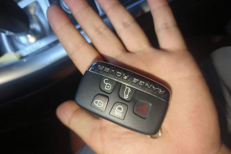 Used Land Rover Range Sport 2015 3.0 SC V6 HSE Vehicle Key