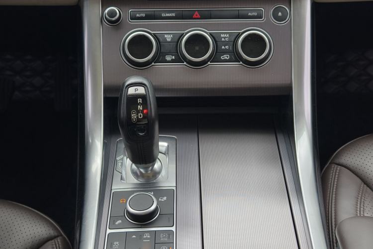 Used Land Rover Range Sport 2015 3.0 V6 HSE Gasoline U.S. Specification Interior 7