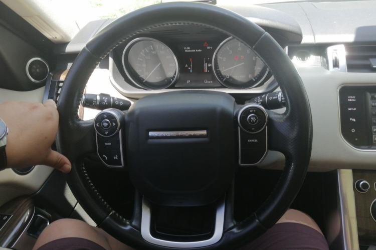Used Land Rover Range Sport 2015 3.0 SC V6 HSE Steering Wheel