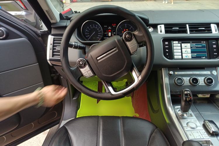Used Land Rover Range Sport 2015 3.0 SDV6 HSE Steering Wheel