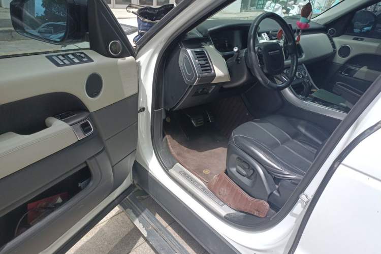 Used Land Rover Range Sport 2015 3.0 SC V6 HSE DYNAMIC Driver Seat