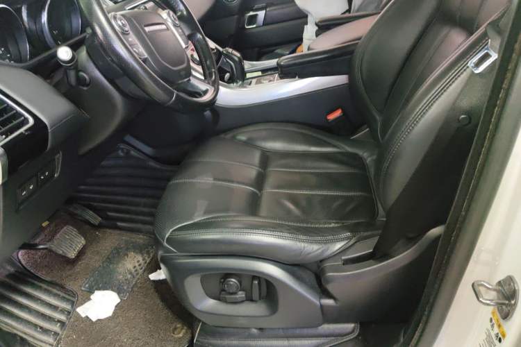 Used Land Rover Range Sport 2015 3.0 SDV6 HSE Left Front Seat
