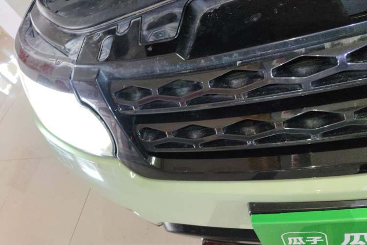 Used Land Rover Range Sport 2015 3.0 SDV6 HSE Right Front Headlight