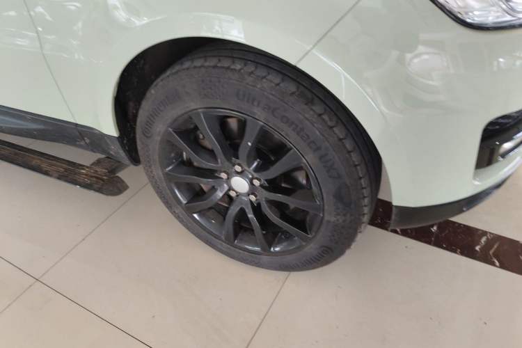Used Land Rover Range Sport 2015 3.0 SDV6 HSE Right Front Wheel Hub