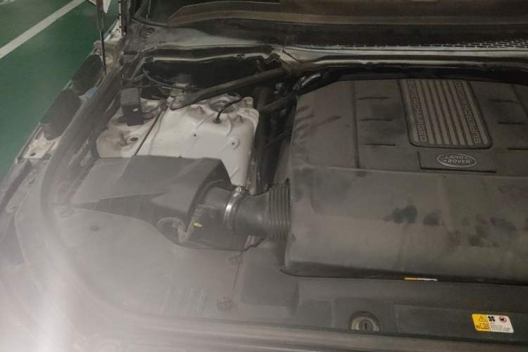 Used Land Rover Range Sport 2015 3.0 SC V6 HSE DYNAMIC Engine Bay Right