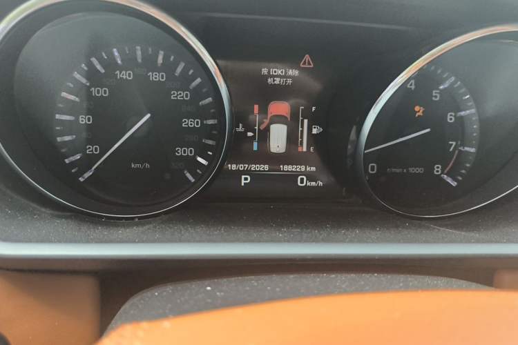 Used Land Rover Range Sport  Odometer Close Up