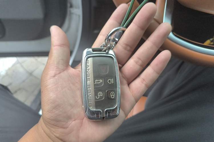 Used Land Rover Range Sport  Vehicle Key