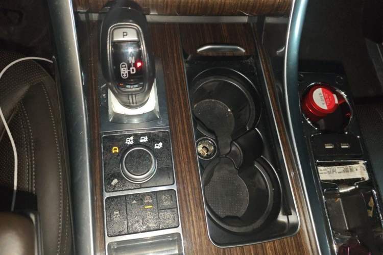 Used Land Rover Range Sport 2015 3.0 SC V6 HSE Gear Lever