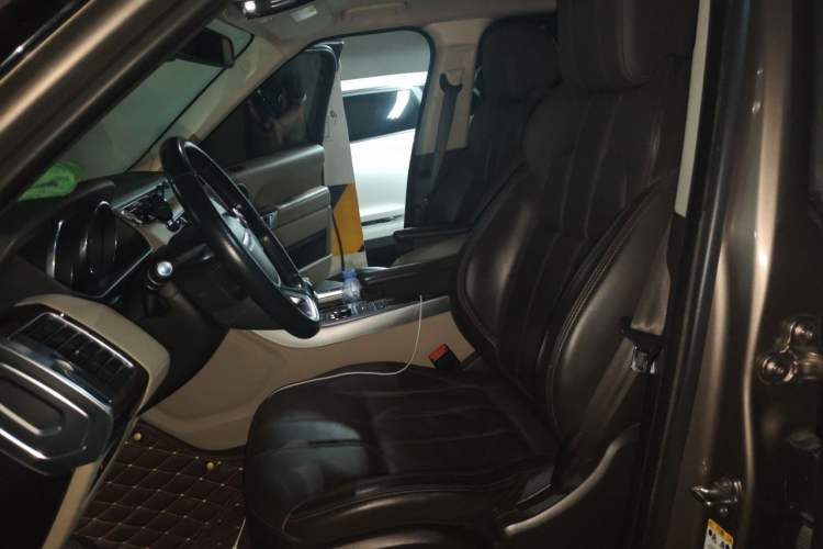 Used Land Rover Range Sport 2015 3.0 SC V6 HSE Left Front Seat