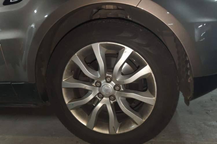 Used Land Rover Range Sport 2015 3.0 SC V6 HSE Right Front Wheel Hub