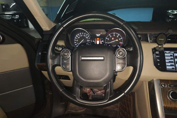 Used Land Rover Range Sport 2015 3.0 SC V6 HSE Steering Wheel