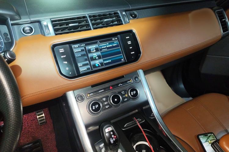 Used Land Rover Range Sport 2015 3.0 SC V6 HSE DYNAMIC Audio And AC Panel