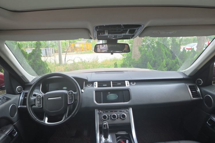 Used Land Rover Range Sport  Center Console