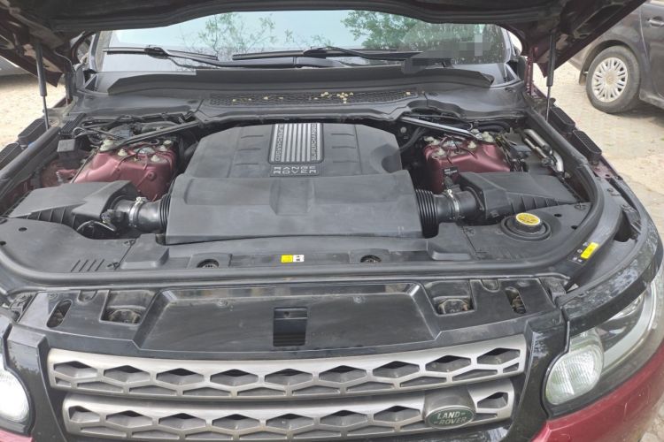 Used Land Rover Range Sport  Engine Bay