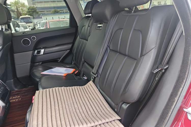 Used Land Rover Range Sport 2015 3.0 SC V6 HSE DYNAMIC Left Rear Seat
